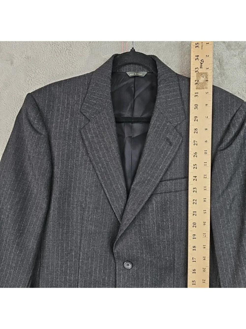 Banana Republic Suit Jacket Mens 42R Gray Pinstripe Wool Two Button Made Turkey
